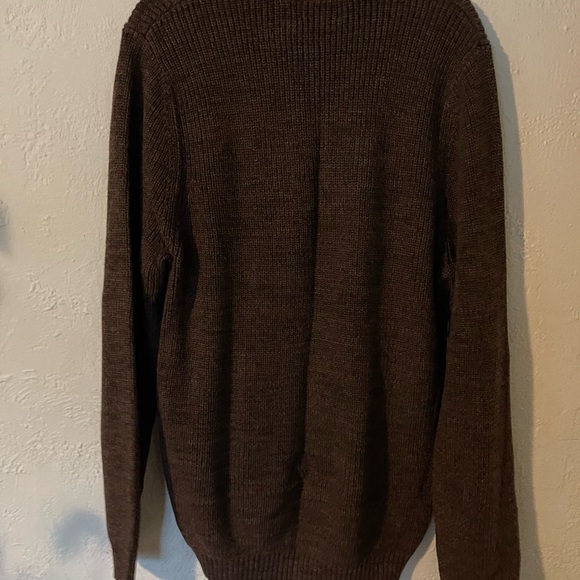 Eddie Bauer Men's Dark Brown Crewneck Sweater - Picture 4 of 7